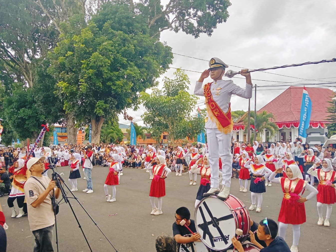 Ribuan Warga Padati Jalan Protokol, Parade Drumband Meriahkan HUT RI ke-80 Di Rejang Lebong