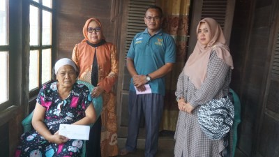 Sambut Ramadhan, Ketua TP PKK Rejang Lebong Salurkan Bantuan Sosial